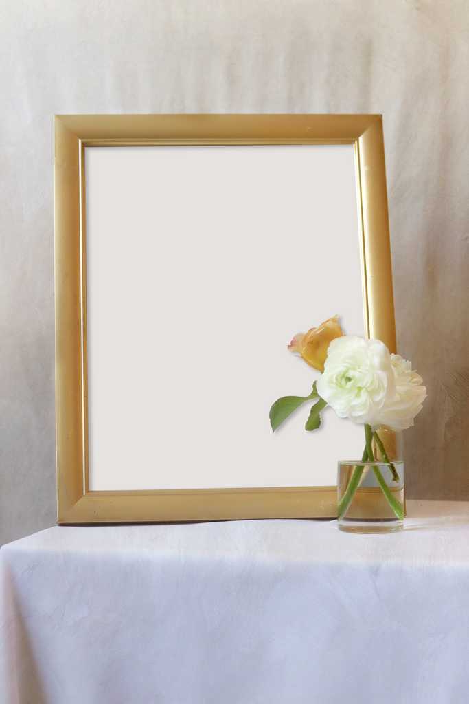 Traditional Gold Frame 11" x 14" | RENTAL