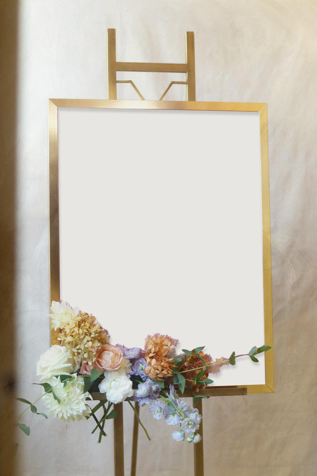 Modern Gold Frame 16"x20" | LOCAL RENTAL