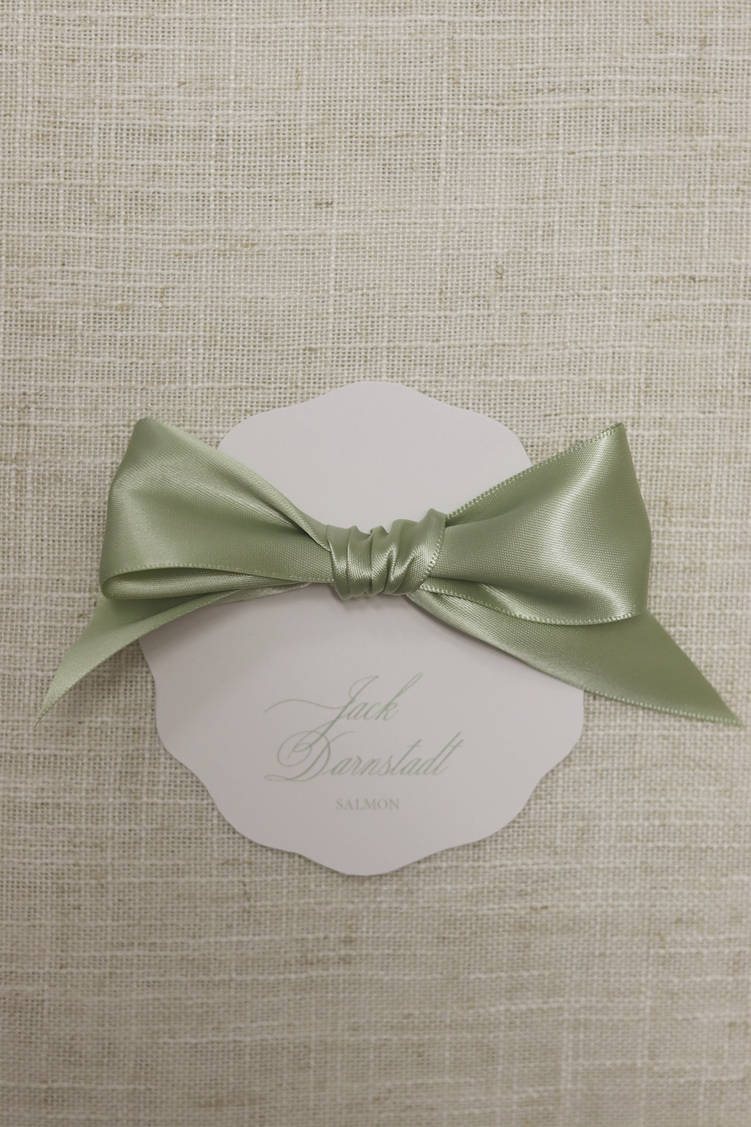 Scalloped Bow | Seating Cards